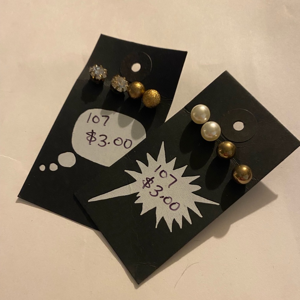 New Set of 4 Pearl and Gold Tone Fashion Stud Earrings